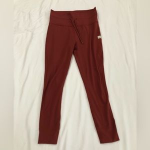 Vuori Daily 7/8 Leggings Size Large Color Spice